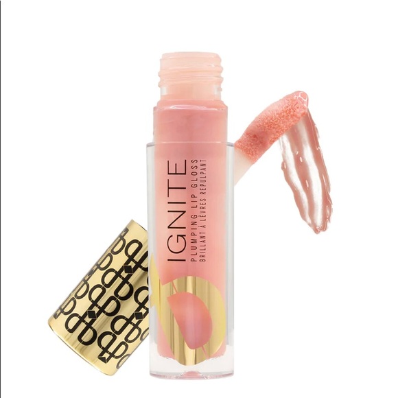 Tori Belle Ignite Lip Plumping Gloss in Blush - Picture 2 of 3